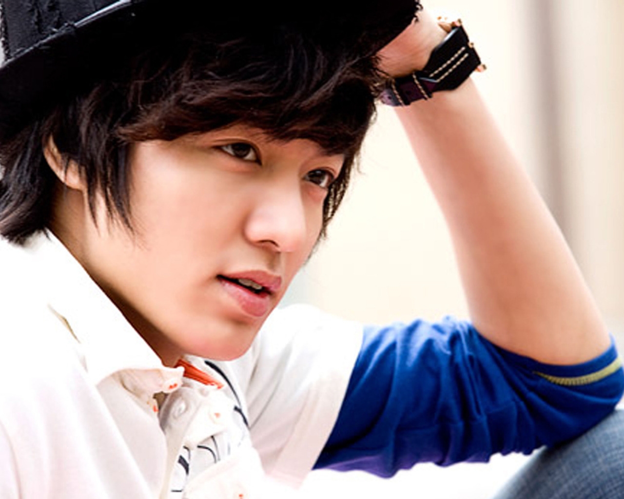 Lee Min Ho Profile Look for 1280 x 1024 resolution