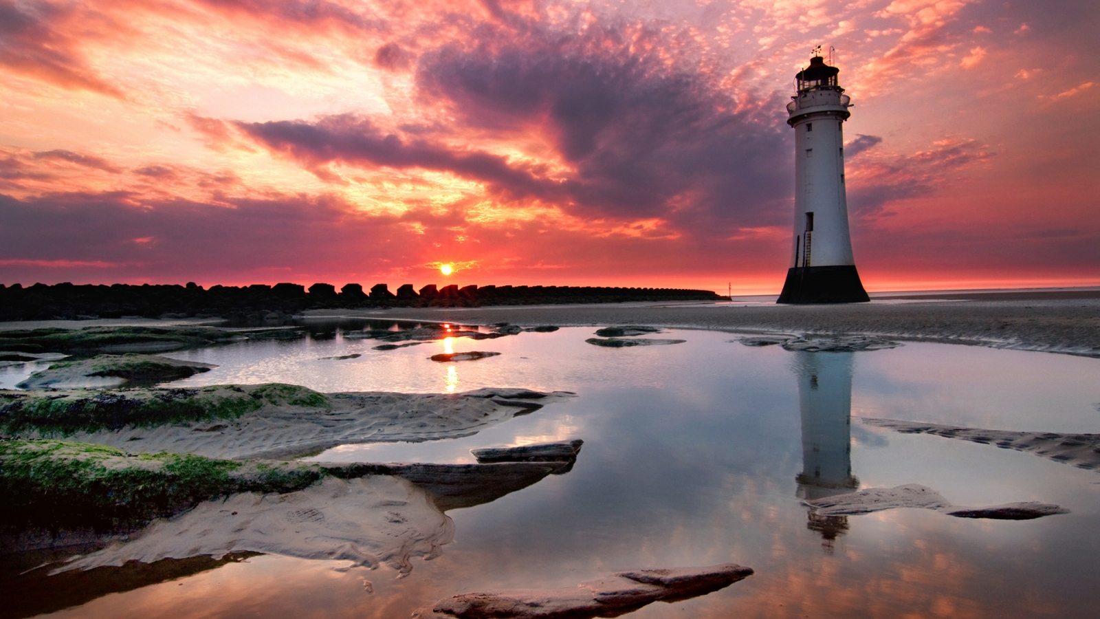 Lighthouse Sunset View for 1600 x 900 HDTV resolution