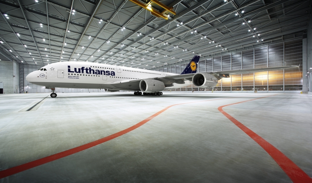 Lufthansa for 1024 x 600 widescreen resolution