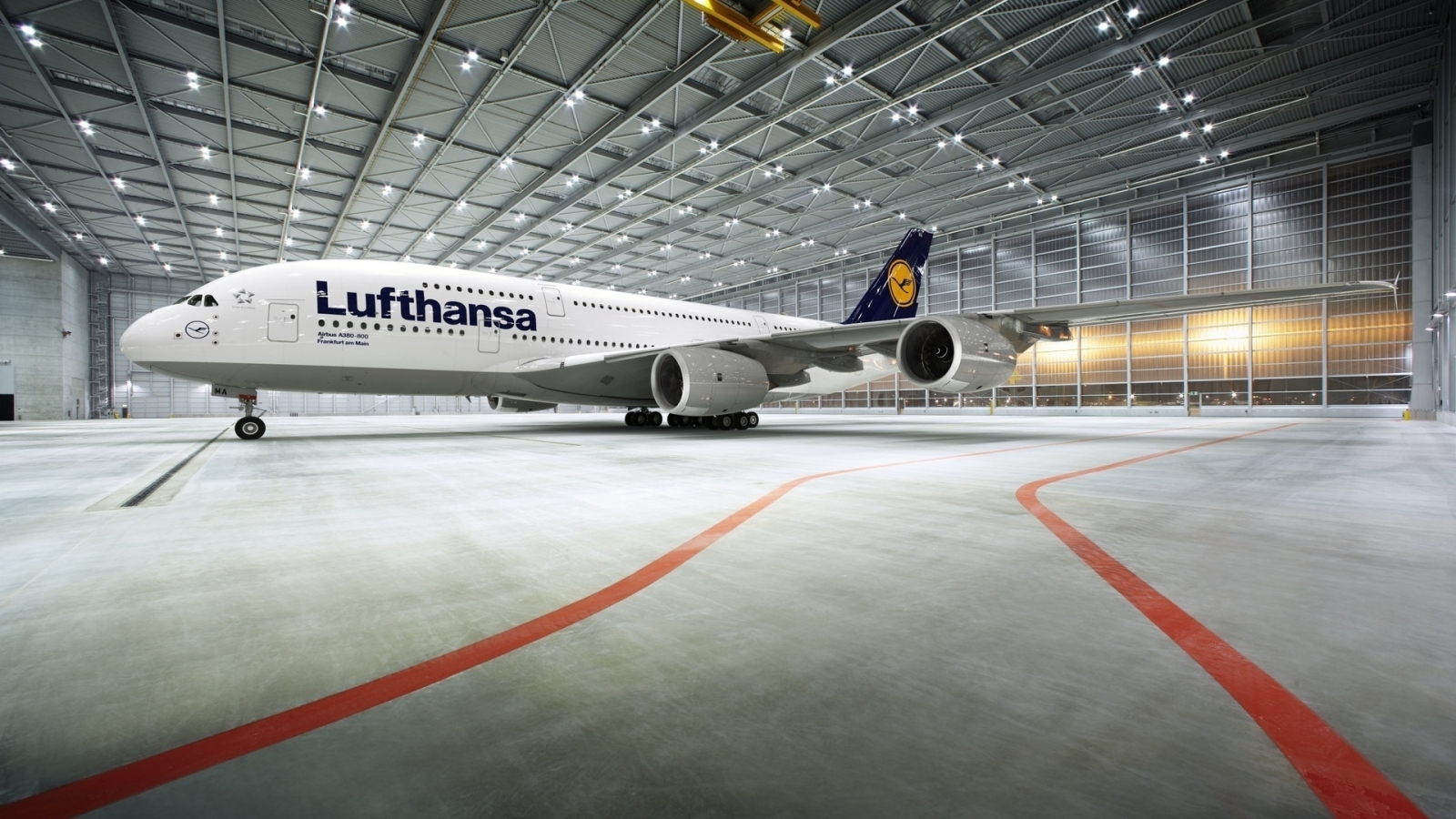 Lufthansa for 1600 x 900 HDTV resolution