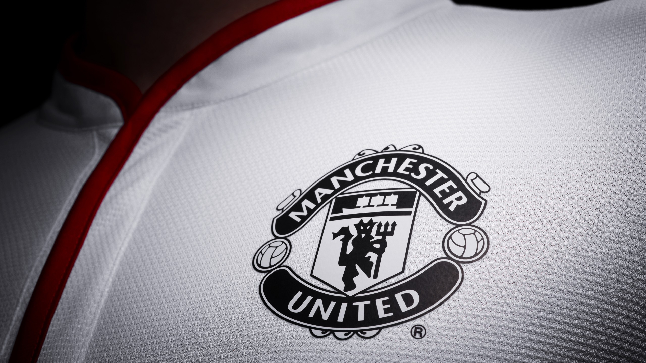 Manchester United Tshirts for 2560x1440 HDTV resolution
