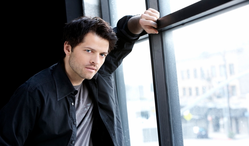 Misha Collins for 1024 x 600 widescreen resolution