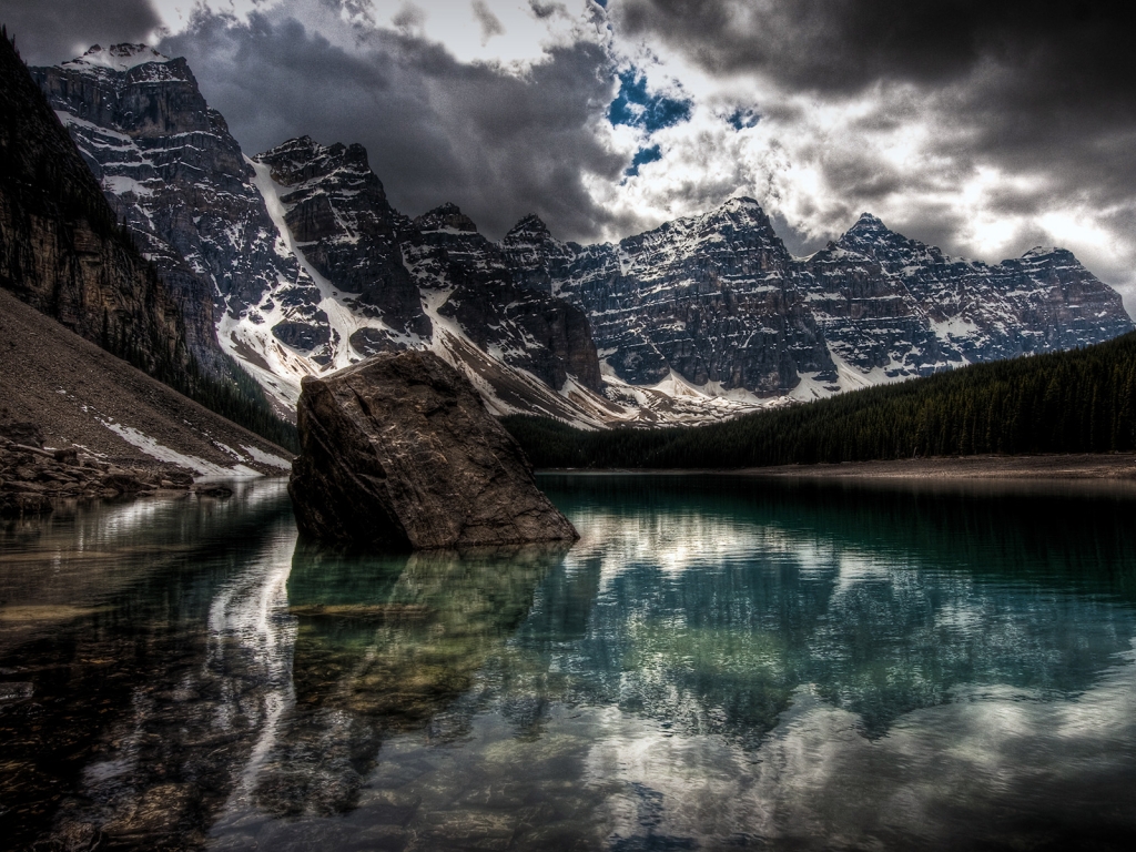 Moraine Lake for 1024 x 768 resolution