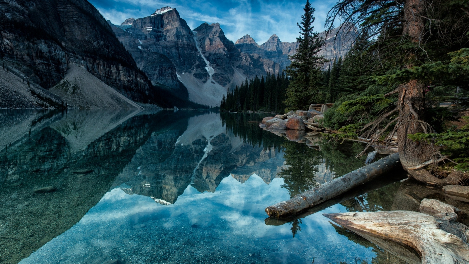 Moraine Lake Alberta Canada for 1600 x 900 HDTV resolution
