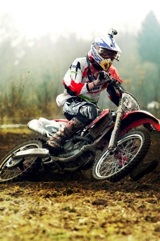 Motocross for 320 x 480 iPhone resolution