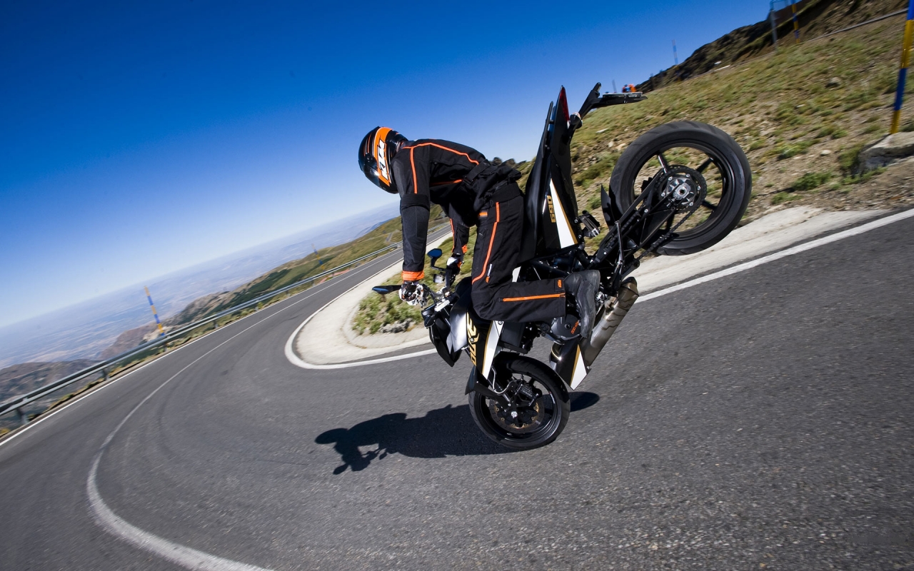 Motorcycle Drifting for 1280 x 800 widescreen resolution