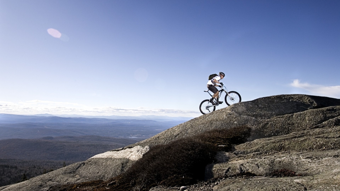 Mountain Bike Race for 1366 x 768 HDTV resolution