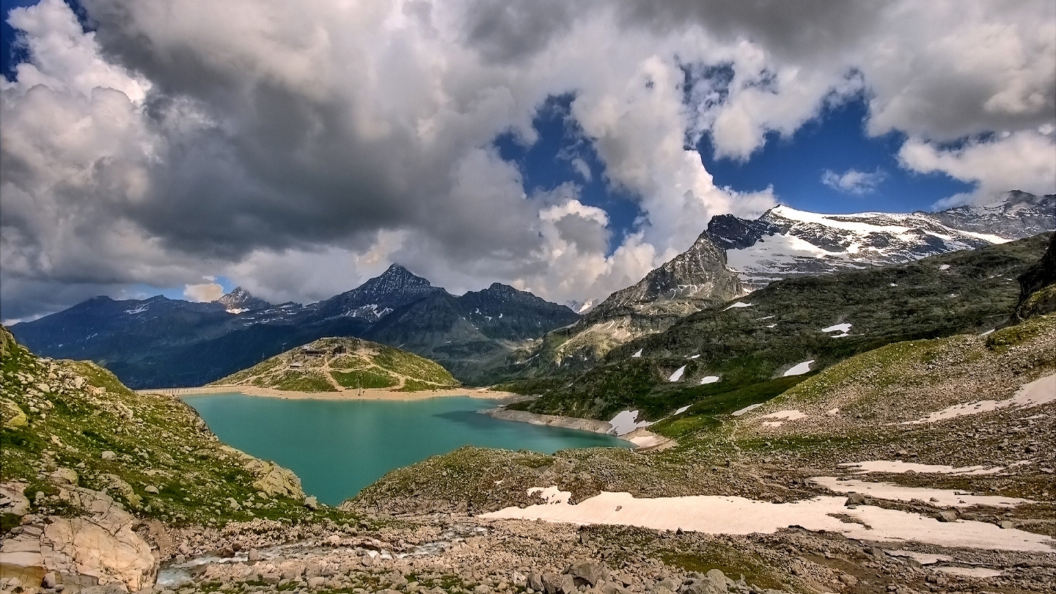 Mountains and Lake for 1536 x 864 HDTV resolution