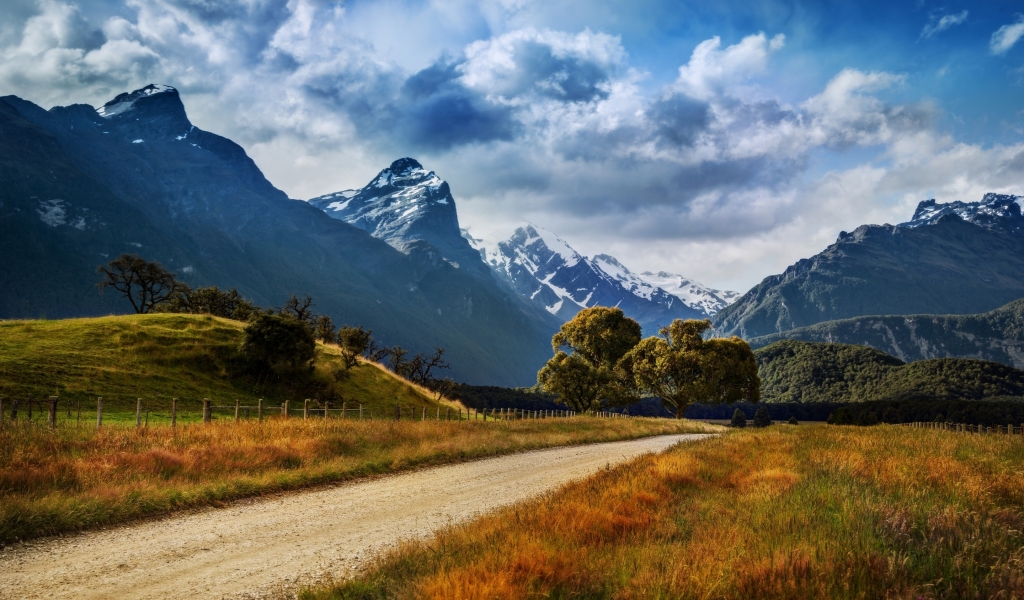 New Zealand Summer Landscape for 1024 x 600 widescreen resolution