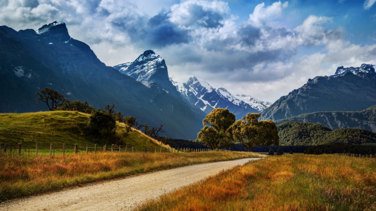 New Zealand Summer Landscape for 1600 x 900 HDTV resolution