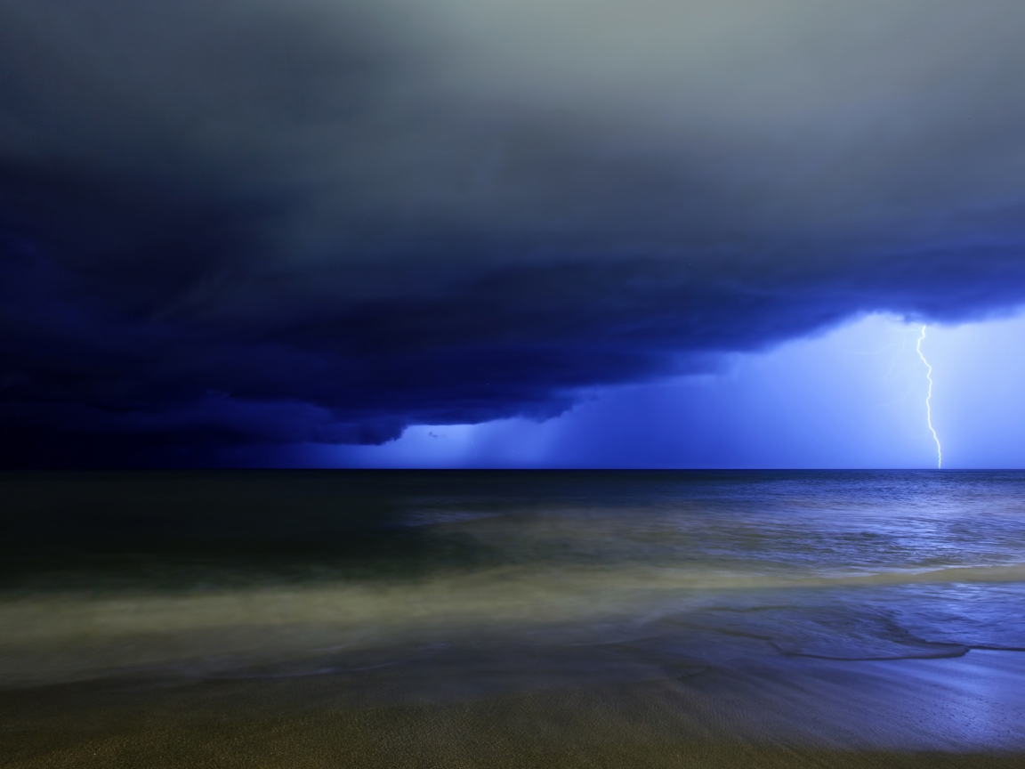 Night Storm for 1152 x 864 resolution