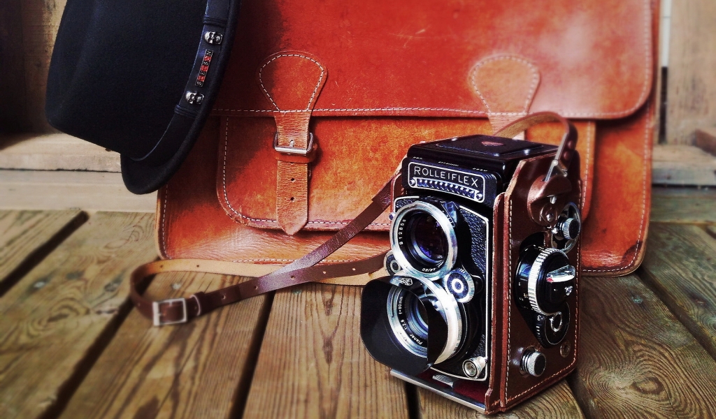 Old Rolleiflex Camera for 1024 x 600 widescreen resolution