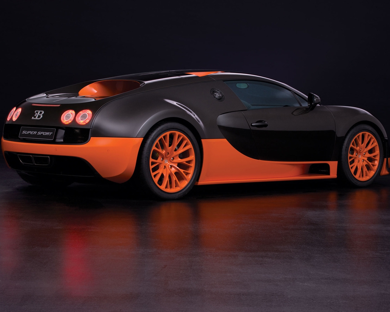 Orange Bugatti Veyron Super Sport for 1280 x 1024 resolution