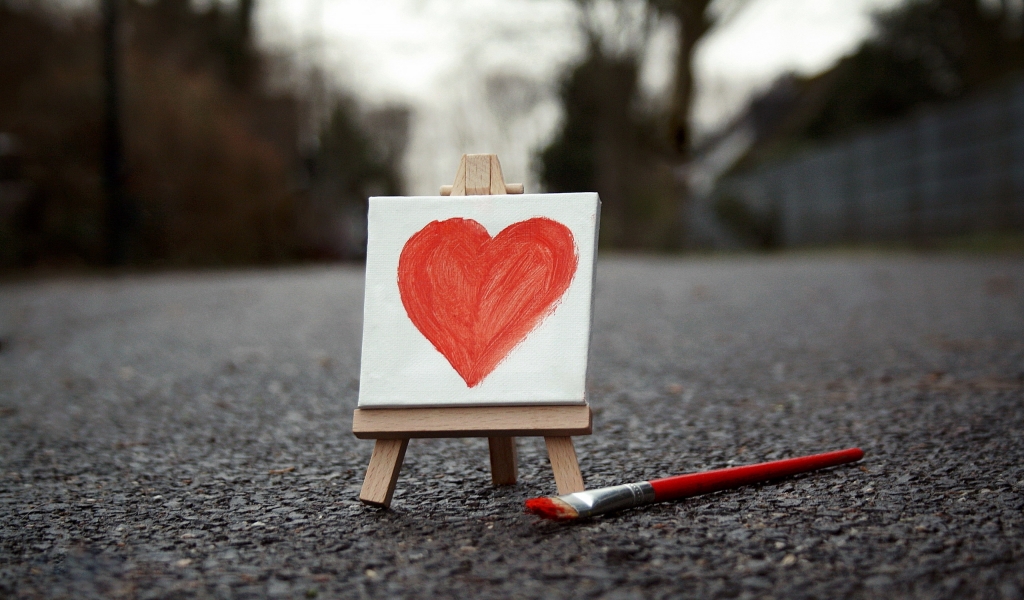 Painted Heart for 1024 x 600 widescreen resolution