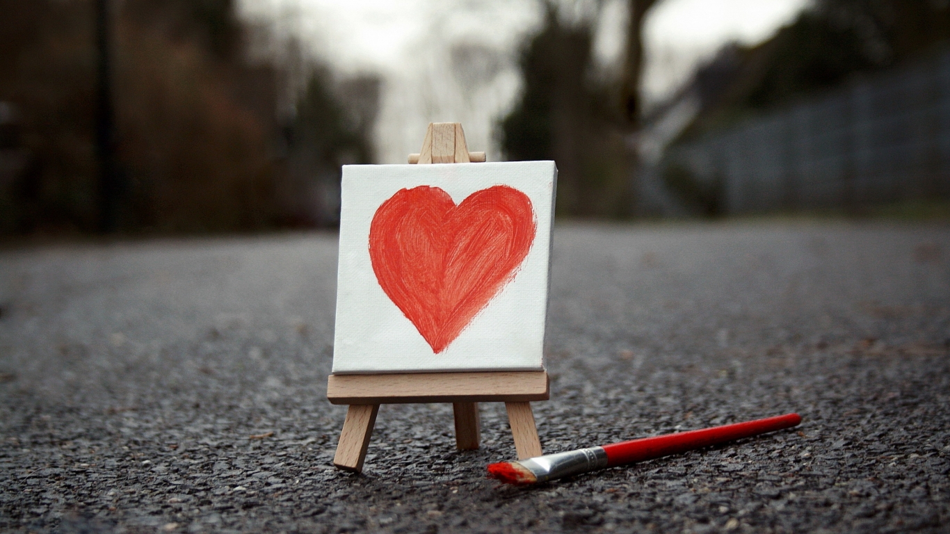 Painted Heart for 1366 x 768 HDTV resolution