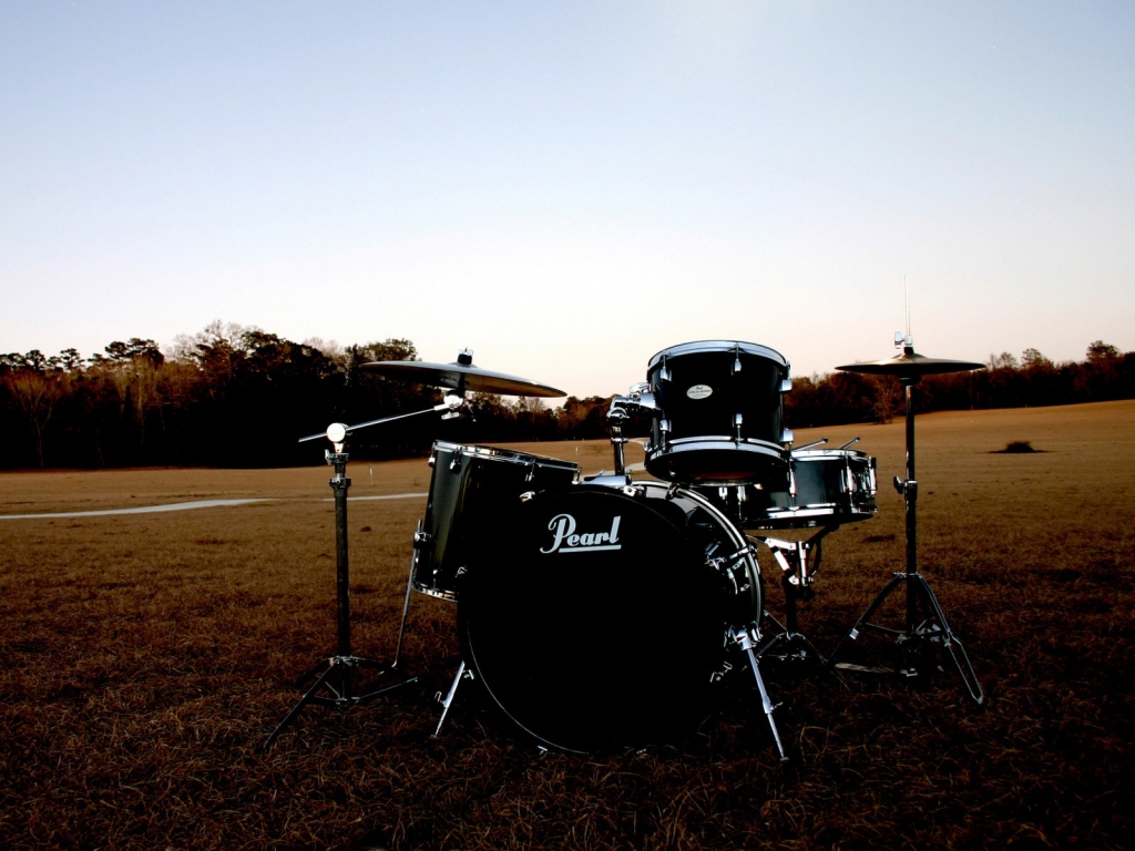 Pearl Drumkit for 1024 x 768 resolution