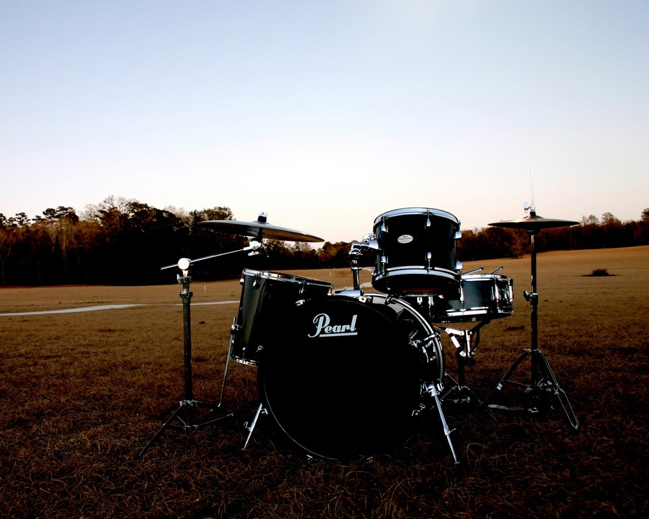 Pearl Drumkit for 1280 x 1024 resolution