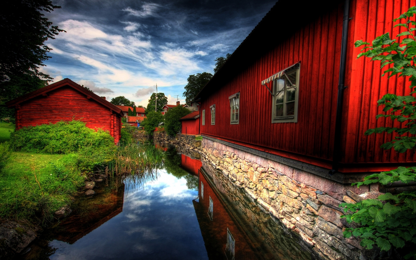 Red Village for 1440 x 900 widescreen resolution