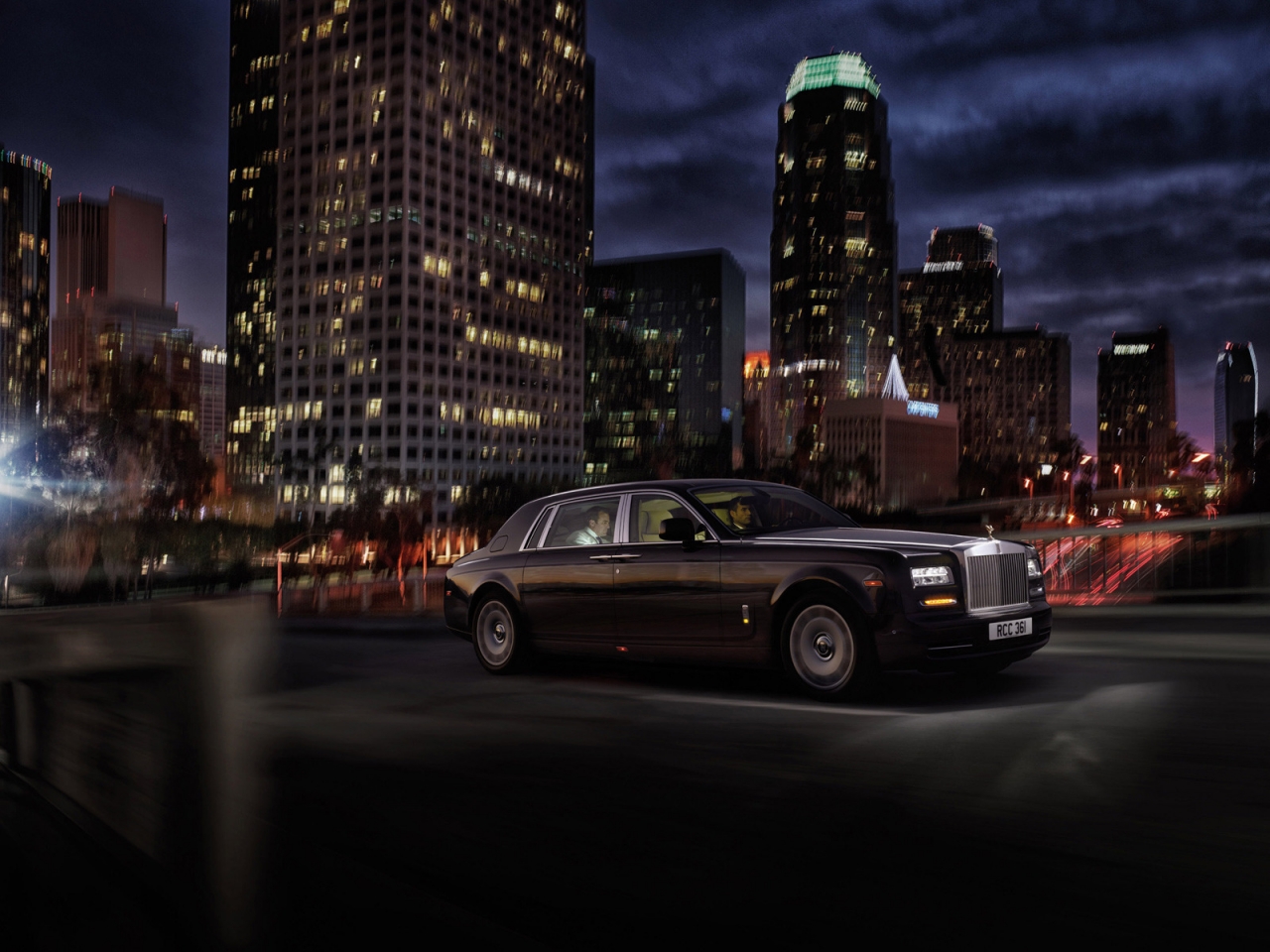 Rolls Royce Phantom Extended Wheelbase for 1280 x 960 resolution