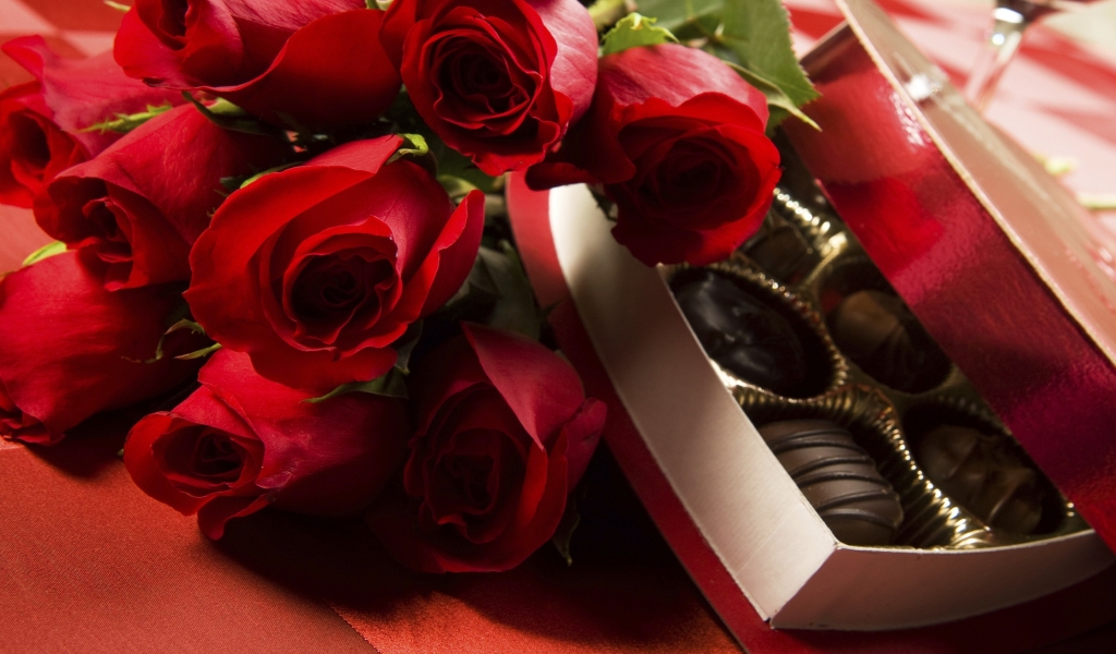 Roses And Chocolate for 1024 x 600 widescreen resolution