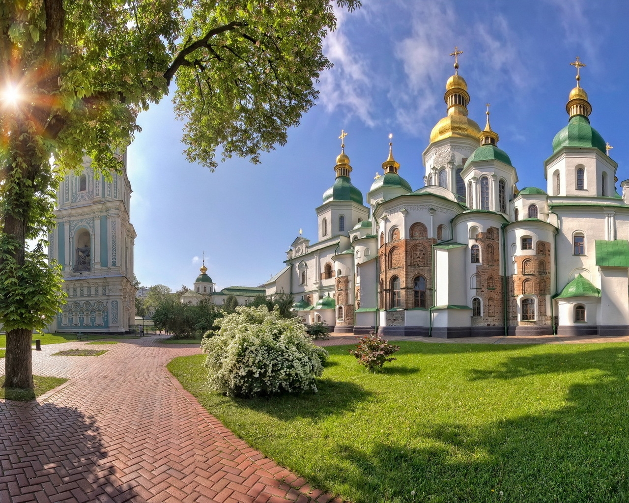 Saint Sophia Cathedral Kiev for 1280 x 1024 resolution