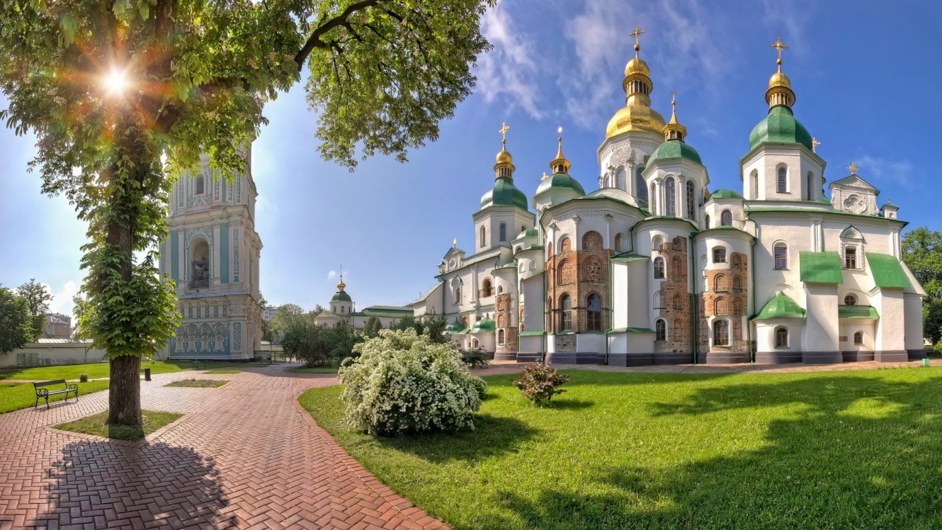 Saint Sophia Cathedral Kiev for 1366 x 768 HDTV resolution