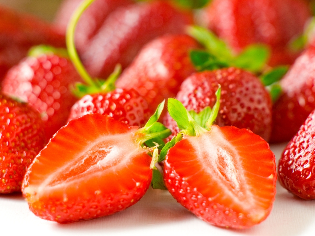 Strawberry Fruits for 1024 x 768 resolution