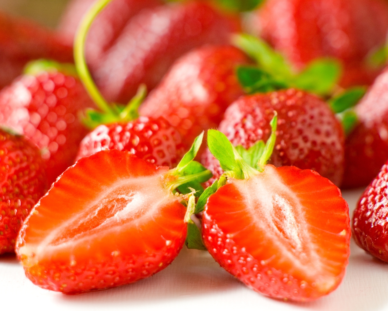 Strawberry Fruits for 1280 x 1024 resolution