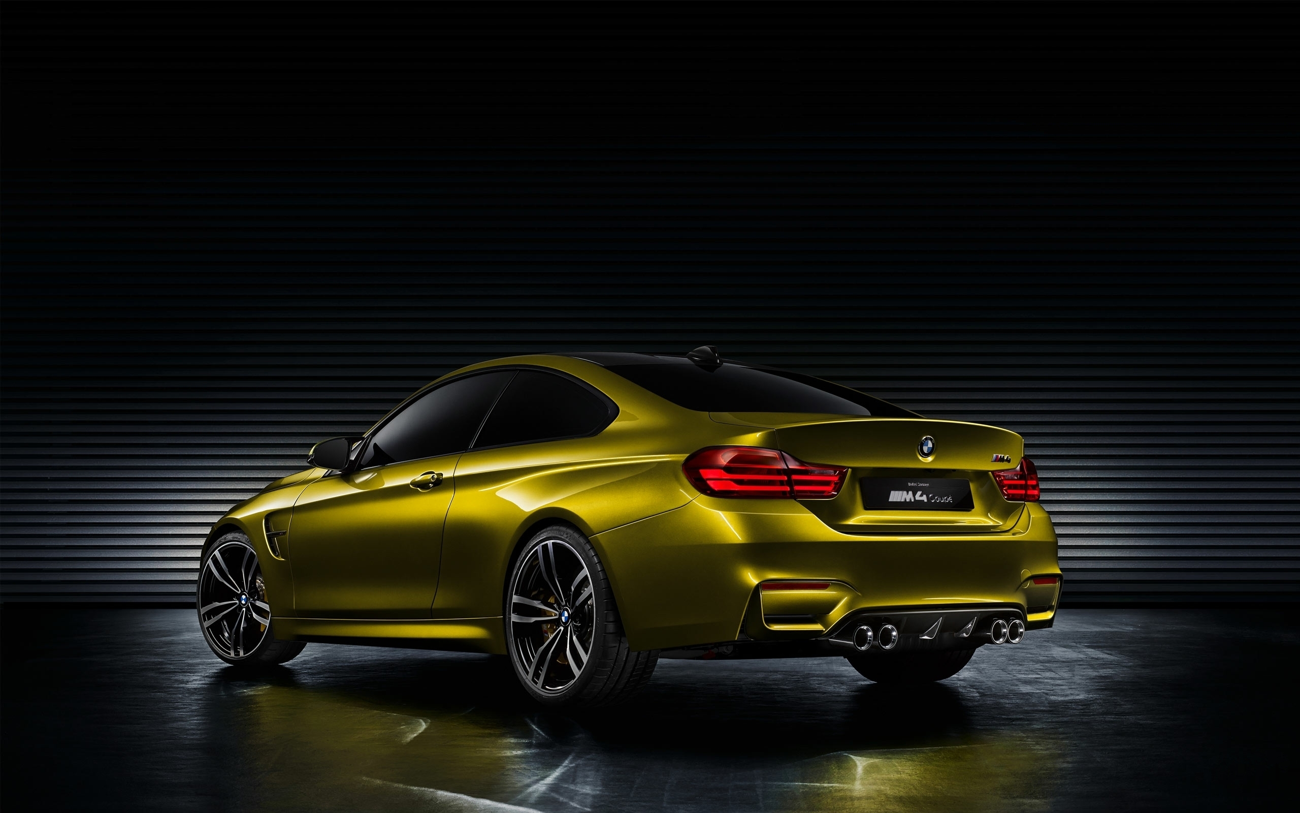 Stunning BMW M4 for 2560 x 1600 widescreen resolution