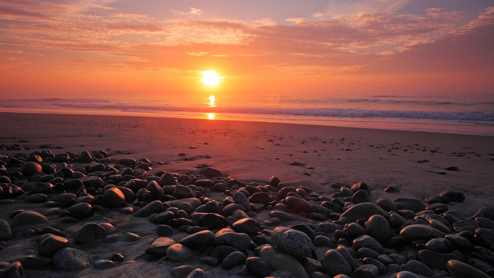 Sunset Beach for 1680 x 945 HDTV resolution