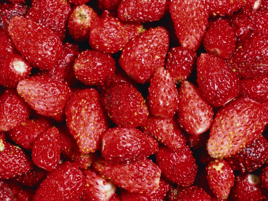Tasty Strawberry for 1024 x 768 resolution