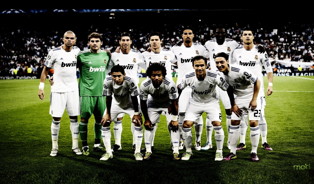 Team of Real Madrid for 1024 x 600 widescreen resolution