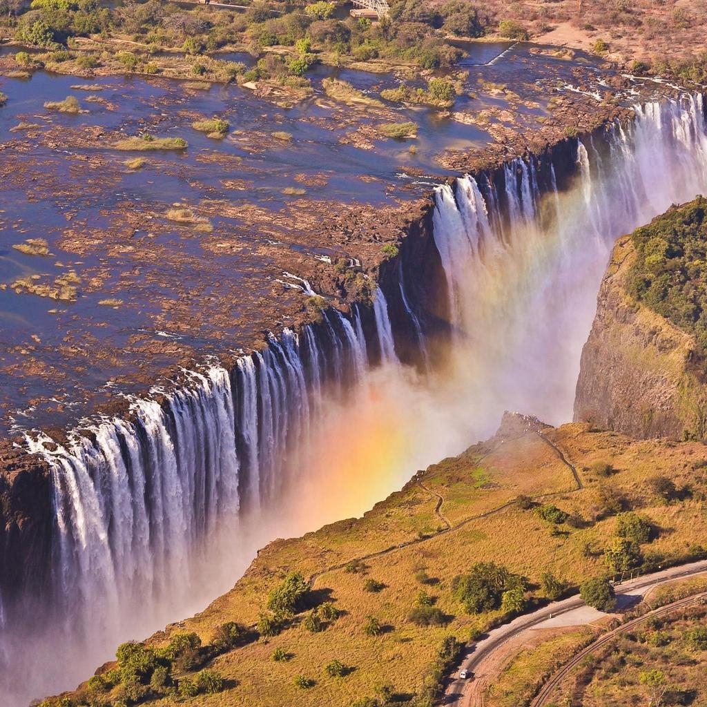 Victoria Falls Zambia for 1024 x 1024 iPad resolution