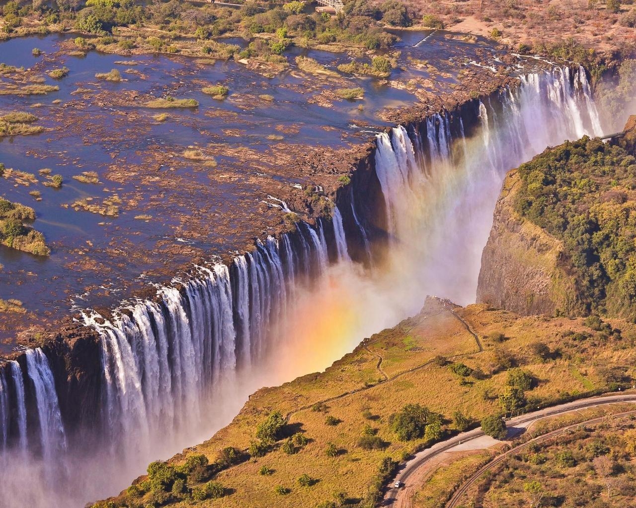 Victoria Falls Zambia for 1280 x 1024 resolution