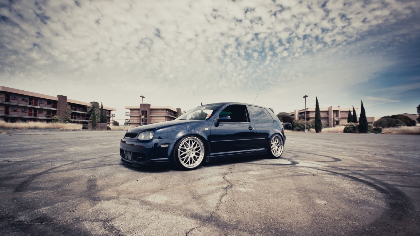 VW Golf III Coupe Tuning for 1366 x 768 HDTV resolution
