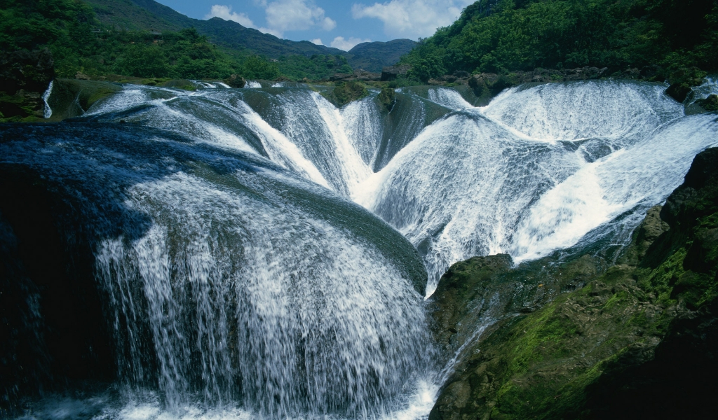 Waterfalls for 1024 x 600 widescreen resolution