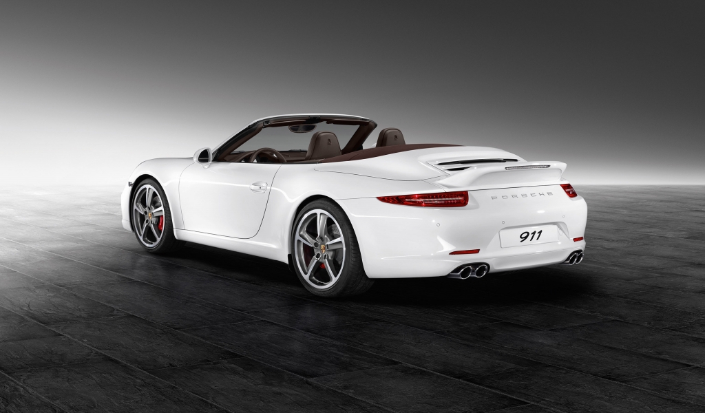 White Porsche 911 Carrera S for 1024 x 600 widescreen resolution