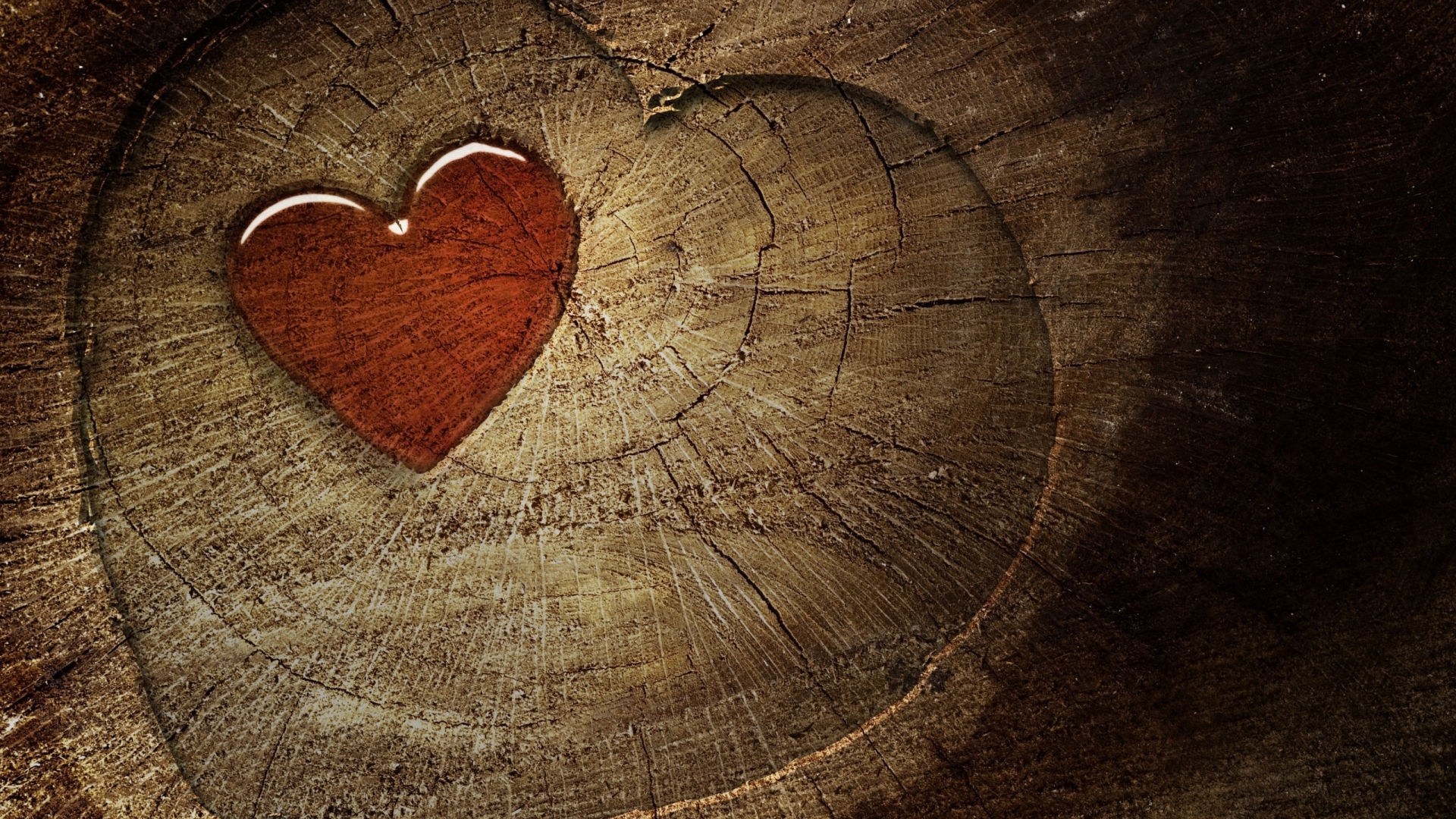Wood Heart for 1920 x 1080 HDTV 1080p resolution