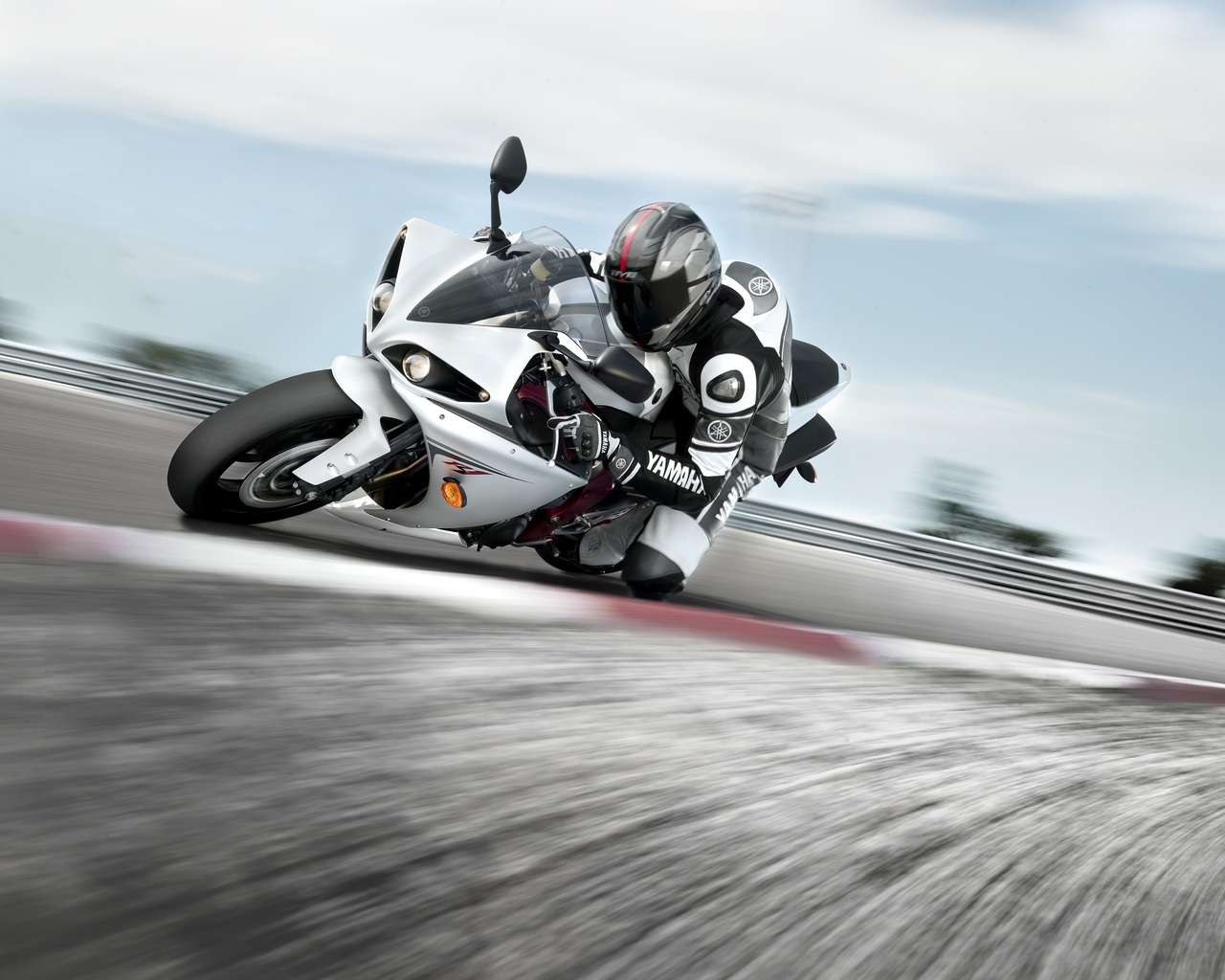 Yamaha Speed Racing for 1280 x 1024 resolution
