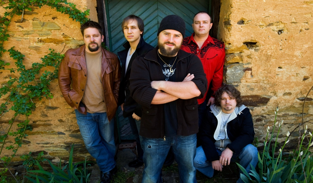 Zac Brown for 1024 x 600 widescreen resolution